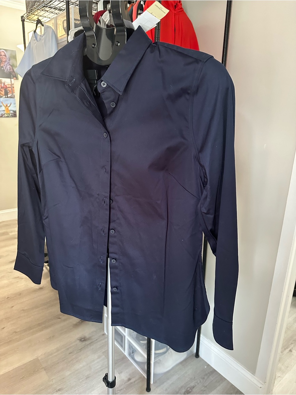 Banana Republic woman’s Navy Blue Stretch Dress Shirt